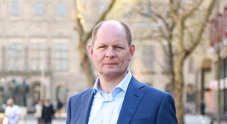 over spijker beleggingen portretfoto